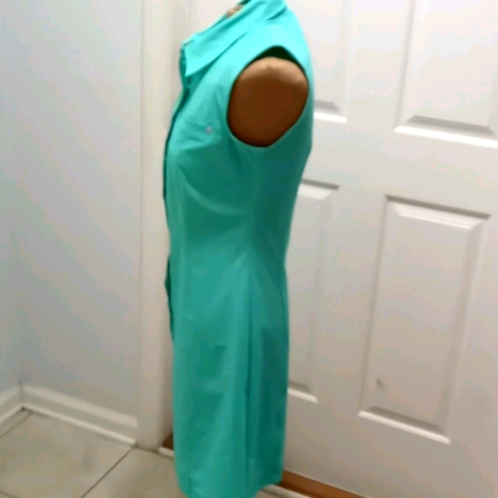 Daily Sport Button Closure  Sleeveless Golf Dress - Picture 5 of 8